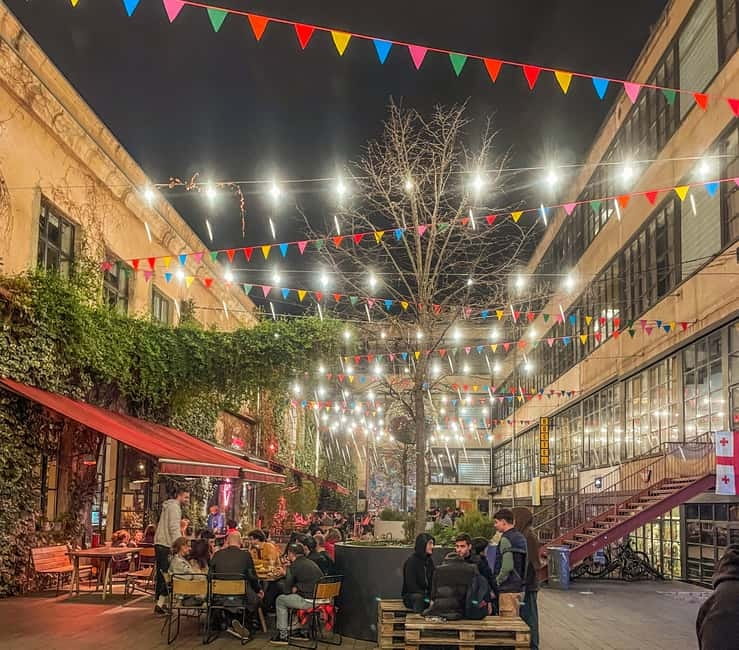 3 Faces of Tbilisi - The new, the old and the alternative - Old Tbilisi, Betlemi Street, and the royal baths