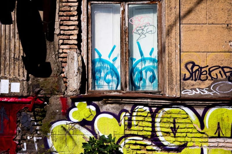 3 Faces of Tbilisi - The new, the old and the alternative - What the walking pace is really like