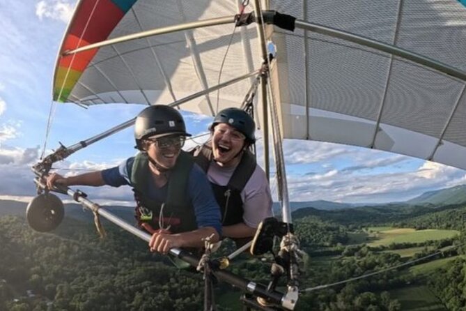 3000' Discover Hang Gliding Tandem Flight with a Instructor - Who Will Get the Most From This Experience