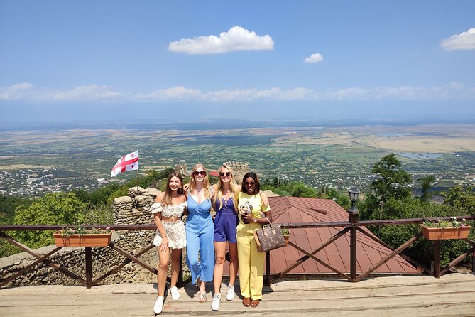 4 Group Tours Including Airport Transfers - Who Will Enjoy This Four-Day Route?