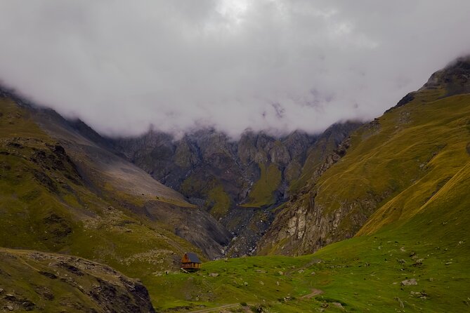 A day trip to Great Caucasian mountains - Gudauri combines wide views with a powerful monument