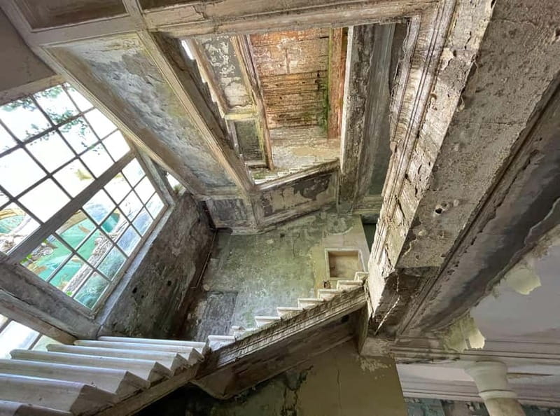 Abandoned sanatoriums of tskaltubo - group tour from Kutaisi - The abandoned train station as a final chapter