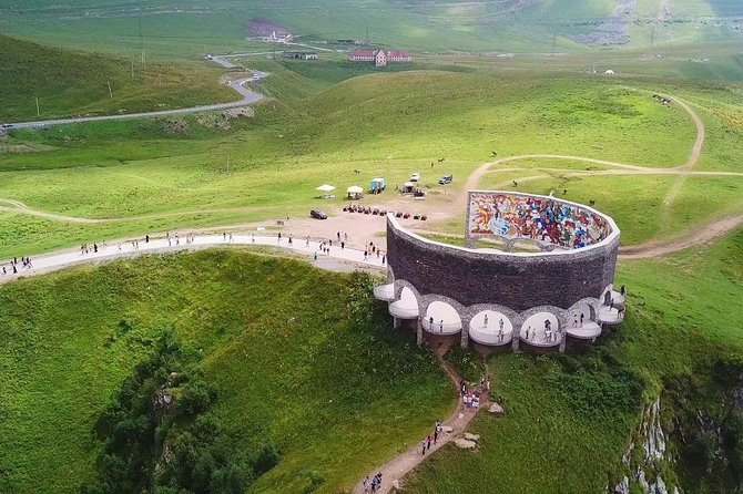 Adventure in Caucasus – Private Tour to Jinvali, Ananuri, Gudauri, Kazbegi - Gudauri and the friendship monument