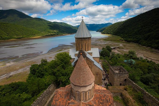 Adventure in Caucasus – Private Tour to Jinvali, Ananuri, Gudauri, Kazbegi - The guides and drivers shape the day
