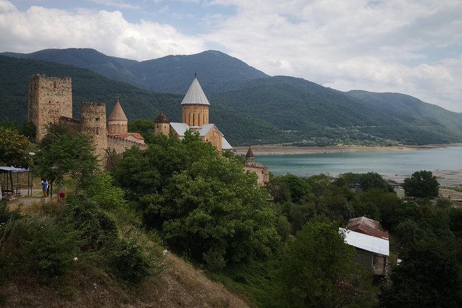 Ananuri-Gudauri-Kazbegi Private Full Day Tour from Tbilisi - Food, tickets, and what you need to budget