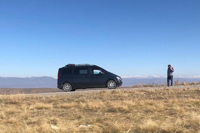 Ancient cities of Georgia Mtskheta-Jvari-Gori-Uflitsikhe - Guide style and the value of a private vehicle