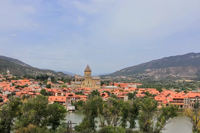 Ancient Mtskheta and Chronicle of Georgia half day tour - The Chronicle of Georgia: giant pillars above Tbilisi