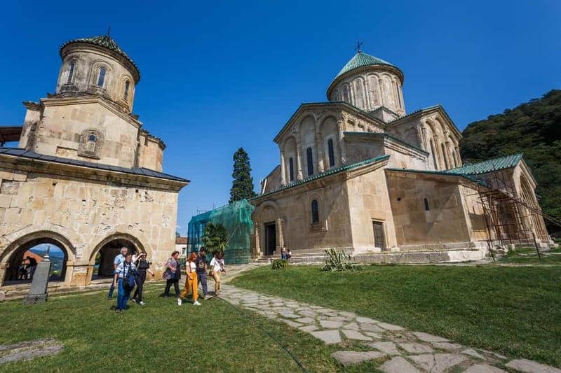 Bagrati, Gelati & Motsameta monasteries tour - Motsameta Monastery above the river