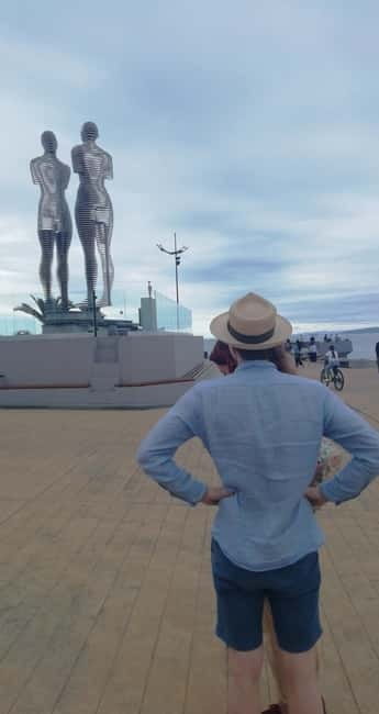 BATUMI: Private, Walking Tour + Tasting of Georgian Wines - What the guide adds to the city sights