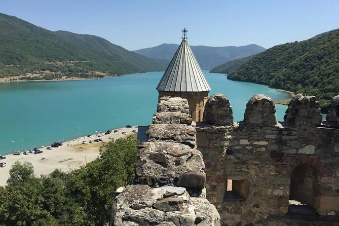 Caucasus mountains full day Private Tour Ananuri-Gudauri-Kazbegi - Gudauri and the Friendship Monument