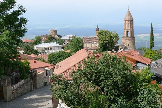 City of Love Sighnaghi, Kindzmarauli Corporation, Wine tasting - Transport, group size, and the long day