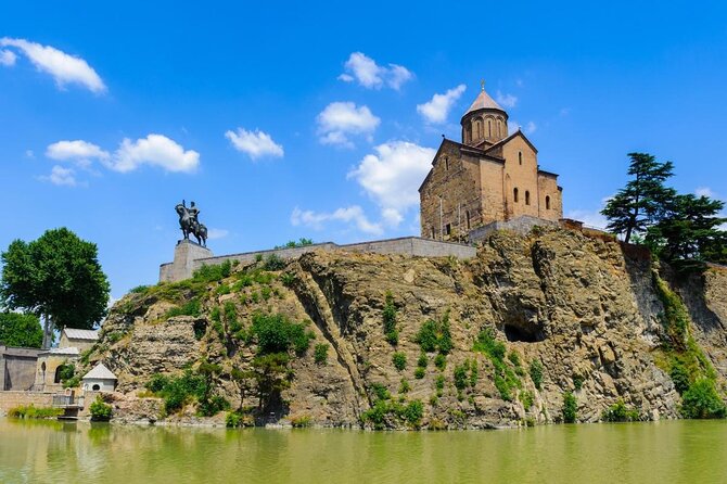 City tour Tbilisi on red bus - Key points to know before you book