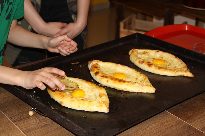 Cook True Ajarian Khachapuri and Khinkali in Highlanders Style - Eating together with homemade wine