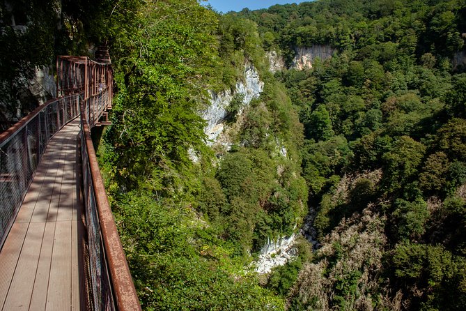 Day trip in Prometheus cave and Okatse canyon by Visit-geo - Okatse Canyon: Stairs, Water, and Wide Views