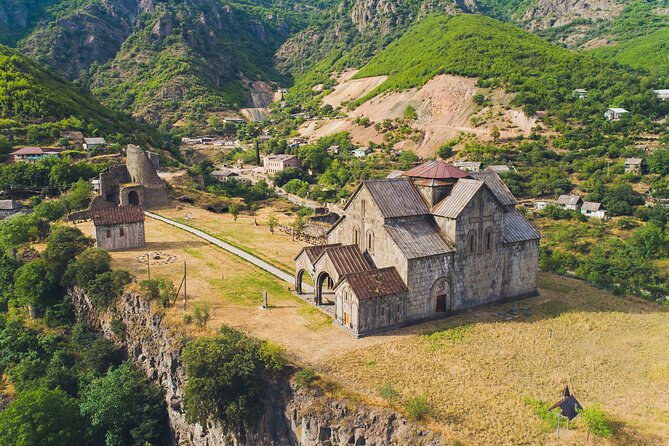 Day Trip to Armenia Including Homemade Lunch - Crossing from Georgia into Armenia