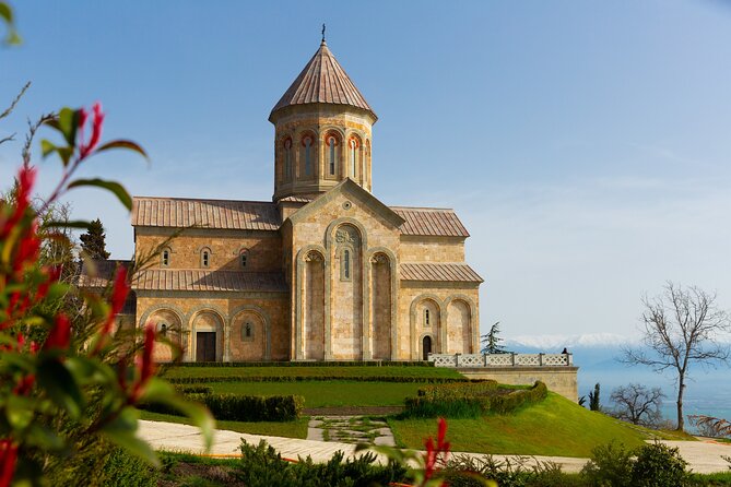 Day Trip to Kakheti Wine Region Including 9 Wine Tastings - The optional Georgian lunch