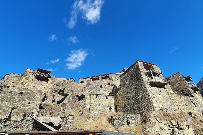 day trip to Shatili, Khevsureti, Mutso, Ananuri. - The Walk Up to Mutso