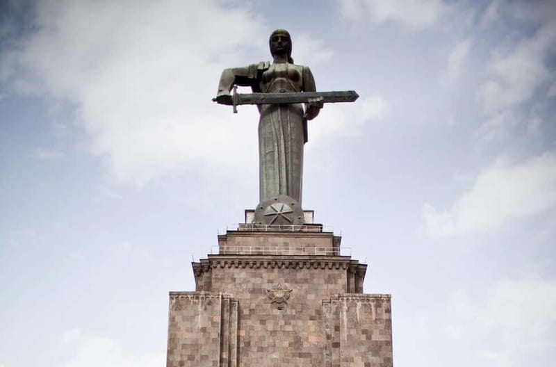 Discover Armenia from Tbilisi, Akhpat-dilijan-Sevan-Yerevan. - Walking down the Cascade