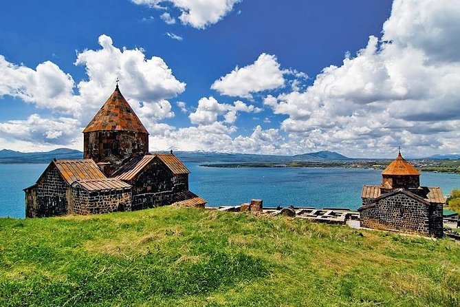 Discover Armenia: Tbilisi-Haghpat-Dilijan-Sevan-Yerevan-Tbilisi - Republic Square and a short city introduction