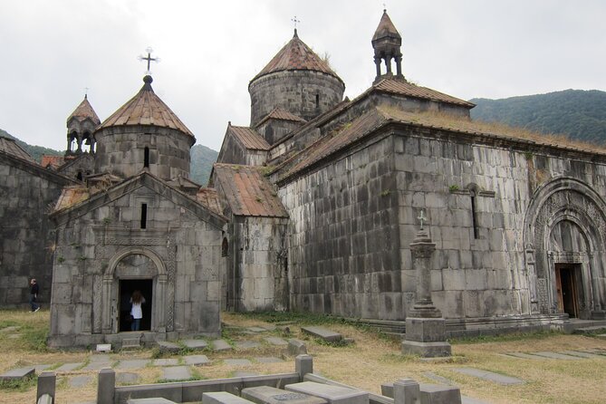 Discover Armenia: Tbilisi-Haghpat-Dilijan-Sevan-Yerevan-Tbilisi - Crossing the Georgia Armenia border