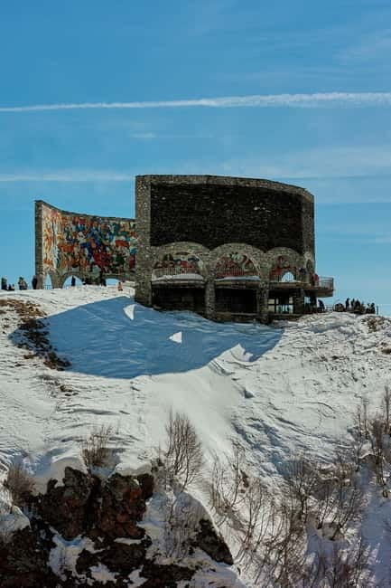 From Tbilisi: Ananuri, Gudauri, and Kazbegi Tour with Guide - The mountain day at a glance