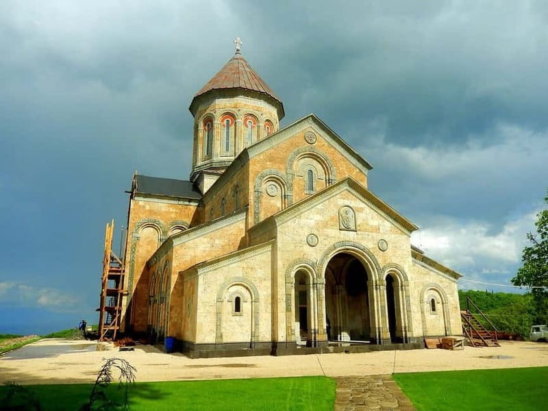 From Tbilisi: Bodbe, Sighnaghi and Telavi Day Trip - Manavi begins the tasting trail