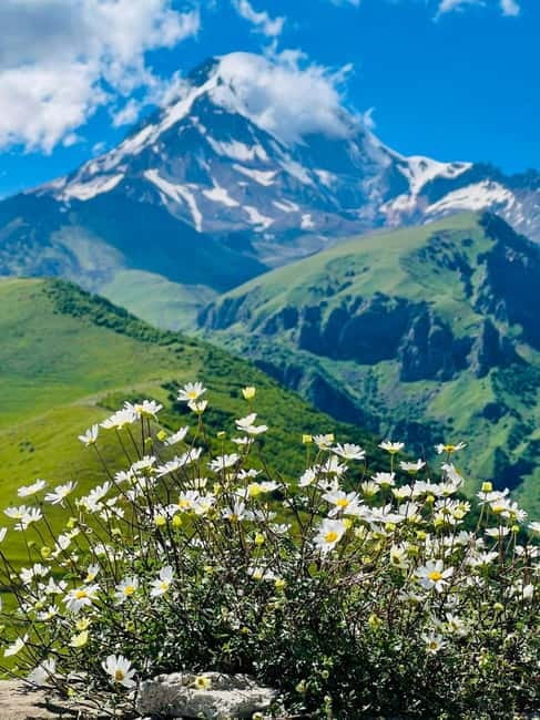 From Tbilisi: Day Trip to Kazbegi - Zhinvali Reservoir and Ananuri Fortress