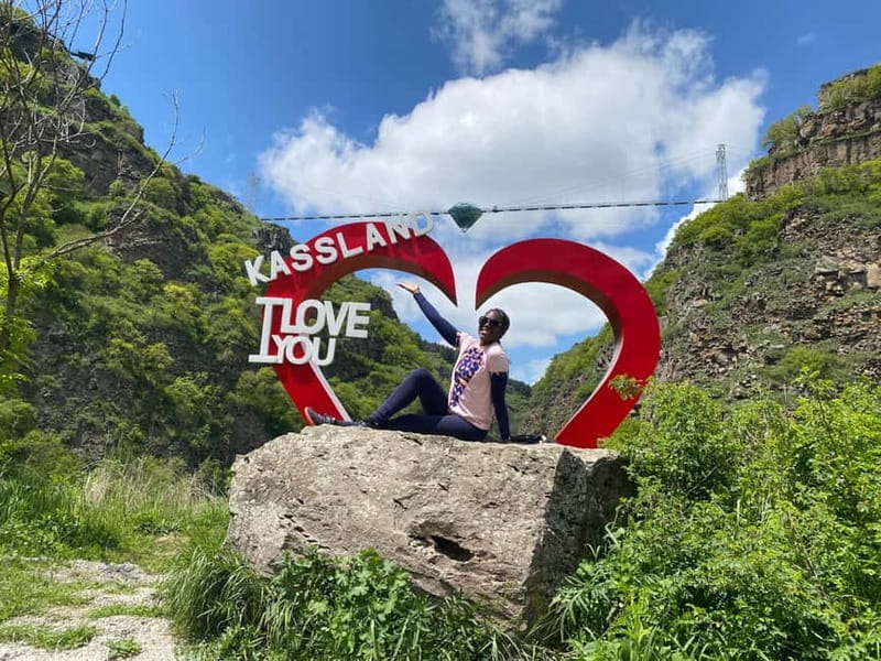 From Tbilisi: Diamond Bridge and Dashbashi Canyon Day Trip - The people make the long day work