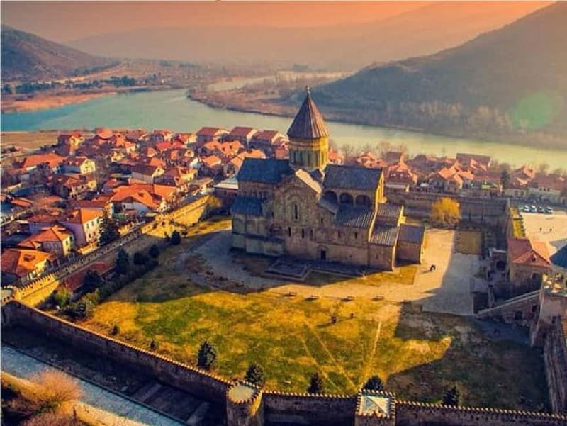 From Tbilisi: Gori and Uplistsikhe Group Tour - Uplistsikhe, two hours among carved rooms and stone streets