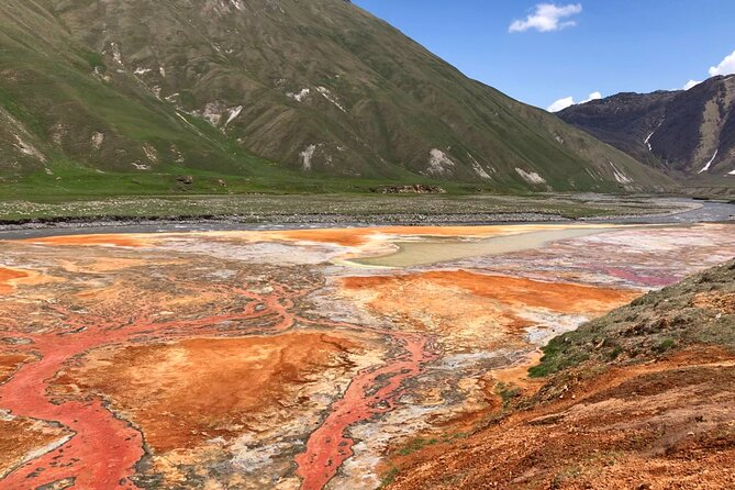 From Tbilisi: Kazbegi Ananuri Gudauri and Trusso Valley by 4x4 - Key points before you book