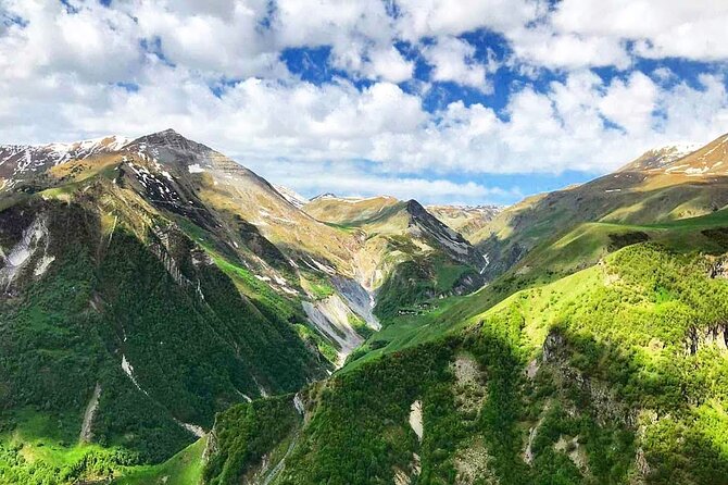 From Tbilisi: Kazbegi Ananuri Gudauri and Trusso Valley by 4x4 - Why this route is better than a basic Kazbegi day trip