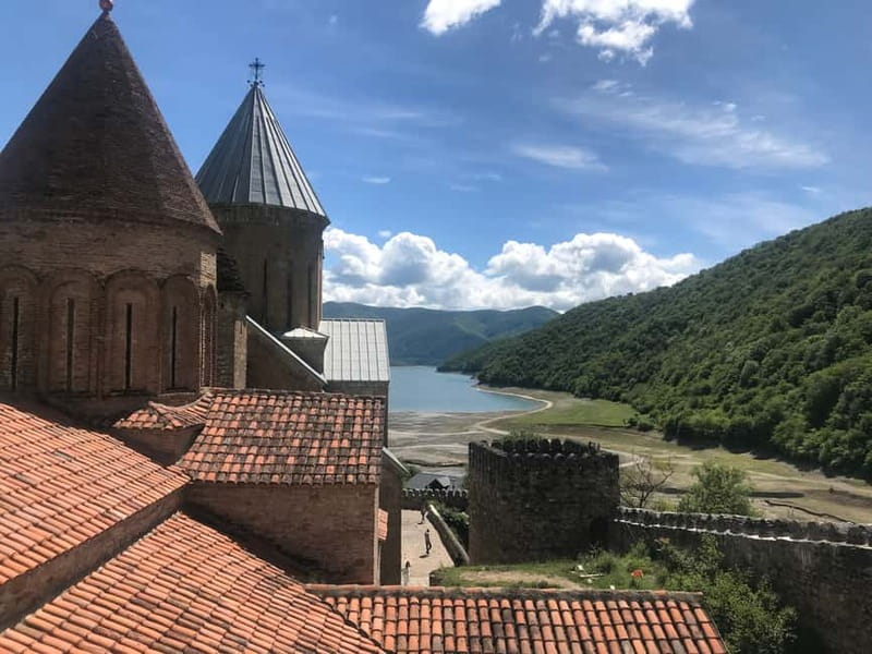 From Tbilisi: Kazbegi Tour - Zhinvali - Ananuri - Gudauri - Gudauri and the Friendship Monument
