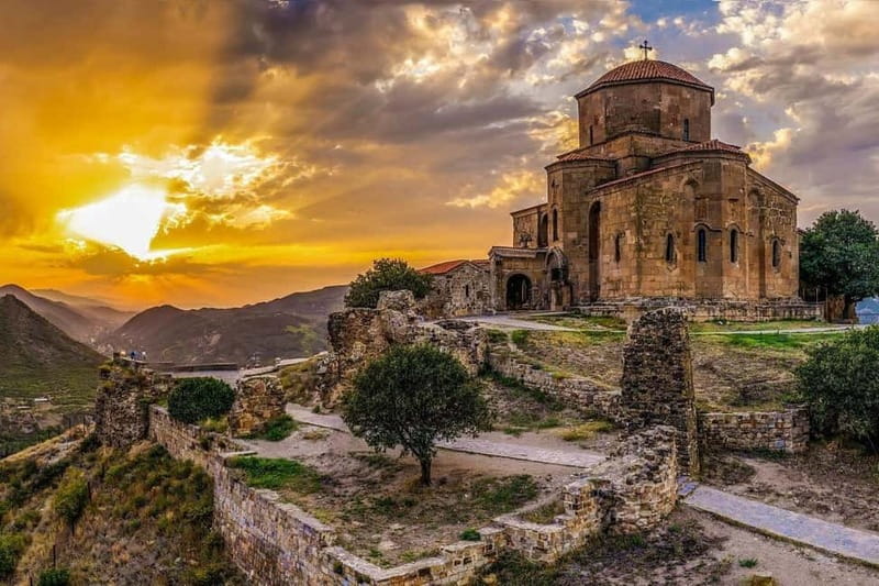 From Tbilisi:Mtskheta, and Uplistsikhe Day Trip-wine tasting - Uplistsikhe: walking through a city carved into rock