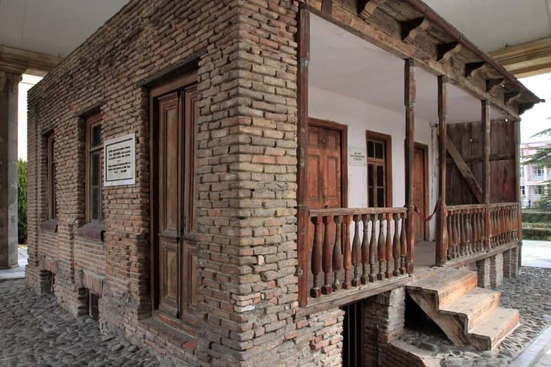 From Tbilisi: Mtskheta, Jvari, Gori & Uplistsikhe Cave Tour - Who will enjoy this tour most