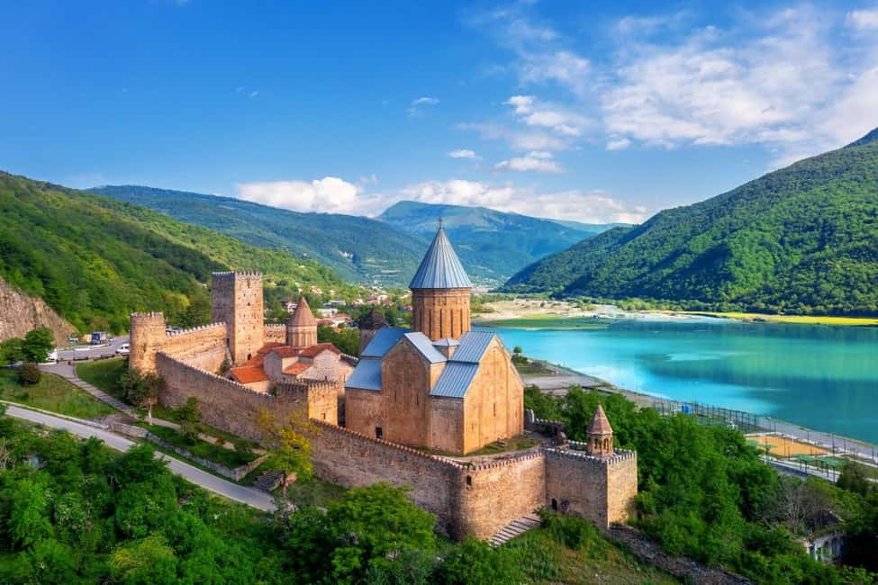 From Tbilisi: Private Gudauri Ski Resort Tour - Ananuri Fortress and the Argveti Dukes