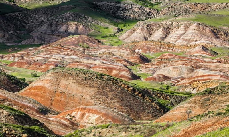 From Tbilisi: Rainbow Mountain & David Gareja Monastery Trip - Crossing Georgia’s semidesert toward Udabno