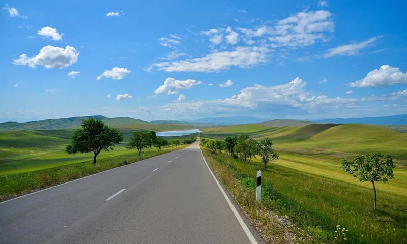 From Tbilisi: Rainbow Mountain & David Gareja Monastery Trip - Meeting at Avlabari and stocking up for the road