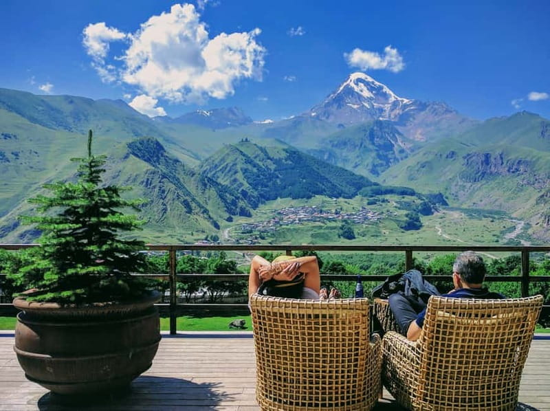 From Tbilisi: The Best of Kazbegi and Gudauri Mountains - Ananuri Fortress: stone, towers, and a useful history lesson
