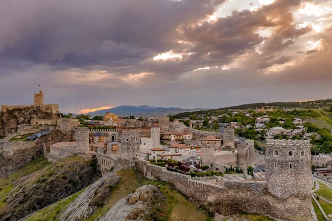 From Tbilisi: Vardzia, Rabati Castle & Borjomi Tour with Guide - Leaving Tbilisi at 7:00 in the morning