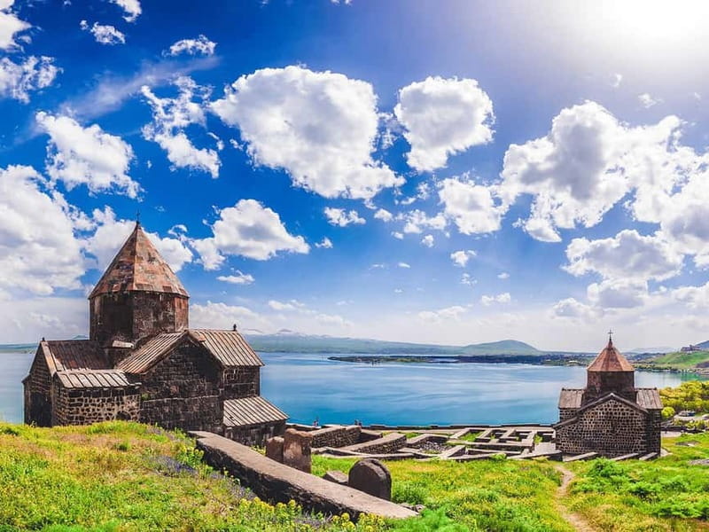 From Tbilisi: Yerevan, Dilija and Lake Sevan Day Tour ️ - Republic Square and two hours of freedom