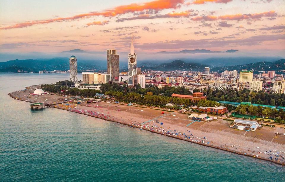 From Trabzon: Group Walking Tour through Batumi in Georgia - A compact walking tour through old Batumi