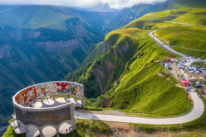 Full day Private Tour in Kazbegi, Gudauri & Ananuri from Tbilisi - Ananuri Fortress: stone walls beside the water