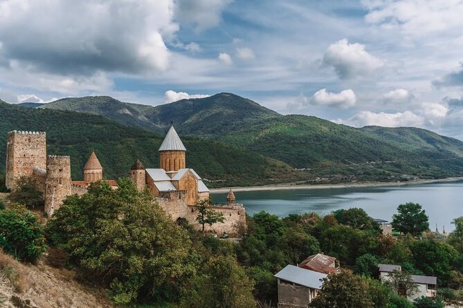 Full-day Tour in Tbilisi, Anauri, Gudauri, and Kazbegi - Pasanauri and the meeting of the Aragvi waters