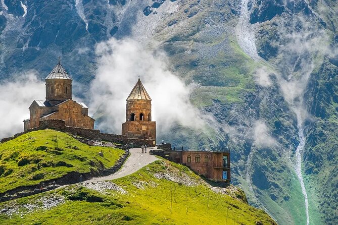 Full-day Tour in Tbilisi, Anauri, Gudauri, and Kazbegi - What the private guide setup adds