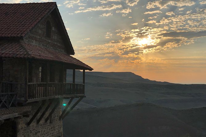 Gareja Sunrise Hike Tour from Tbilisi and Rainbow Hills Trail - Brunch and a slower hour at Oasis Club
