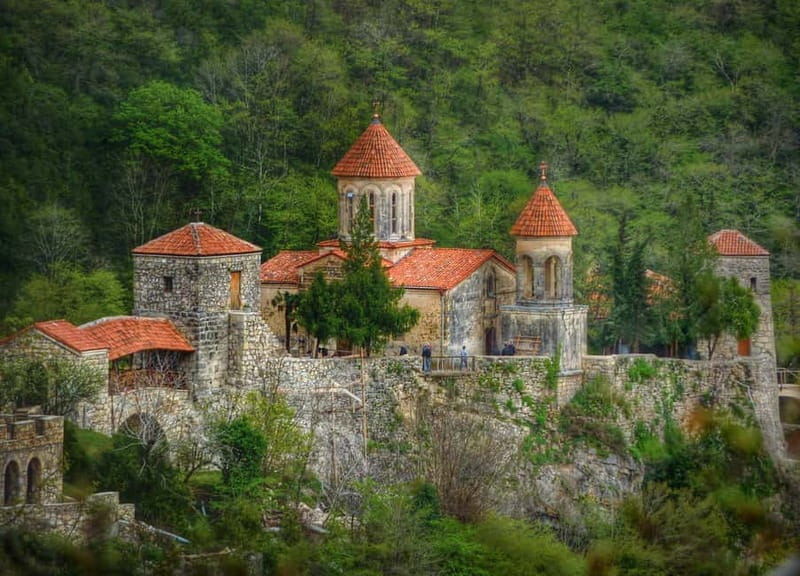 Gelati Monastery, Motsameta Monastery & Bagrati Cathedral - Motsameta Monastery and its dramatic setting