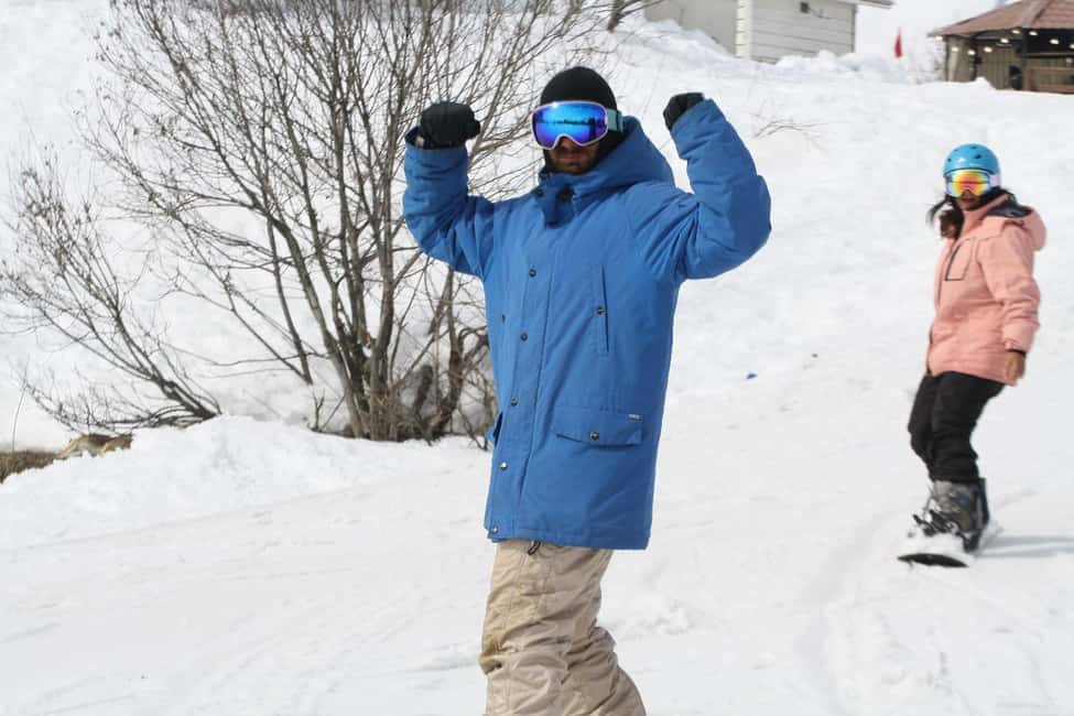 Gudauri: Snowboard/Ski Instructors - Meeting Ika and getting ready in Gudauri