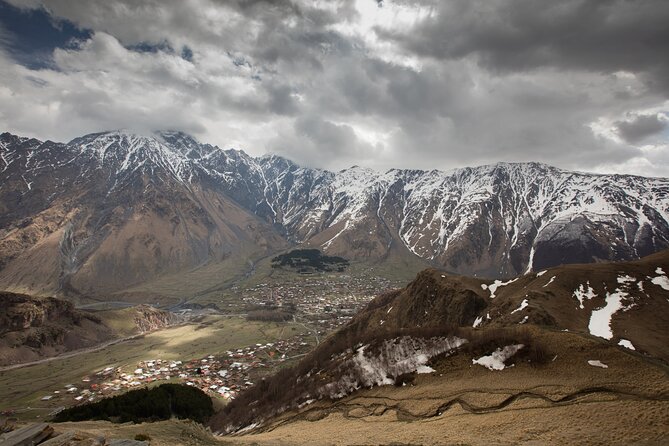 Highlights of Georgia 8 day & 7 night - Cross Pass, Gergeti, and Gori in One Long Day