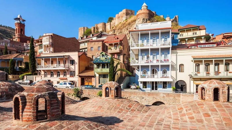 Historical walking tour of Tbilisi - Abanotubani and the sulfur bath quarter
