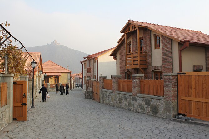 Jvari Monastery, Ananuri, Gudauri, Kazbegi Group & Private Tour - The 4WD ride to Gergeti Trinity Church